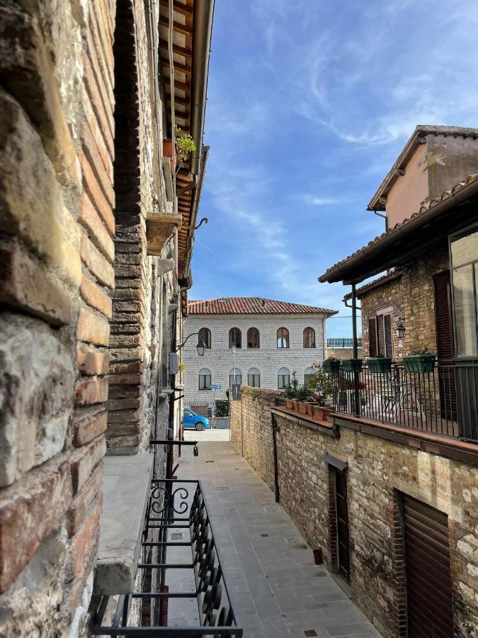 Апартаменты Casa La Rosa Губбио Экстерьер фото