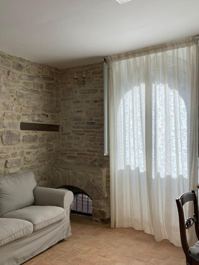 Апартаменты Casa La Rosa Губбио Экстерьер фото